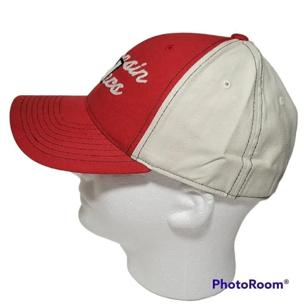 Adidas Wisconsin Badgers Hat Mens S/M‎